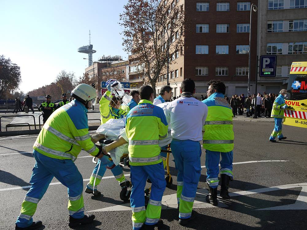 trabajadores de urgencias médicas